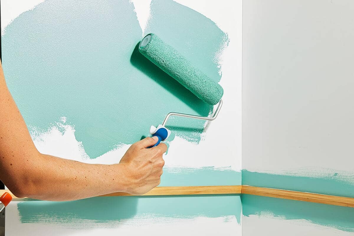 how to paint a room